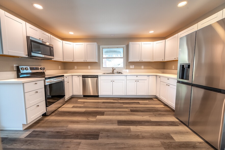 1449 Hillside Dr, Reno, NV for sale - Building Photo - Image 3 of 37