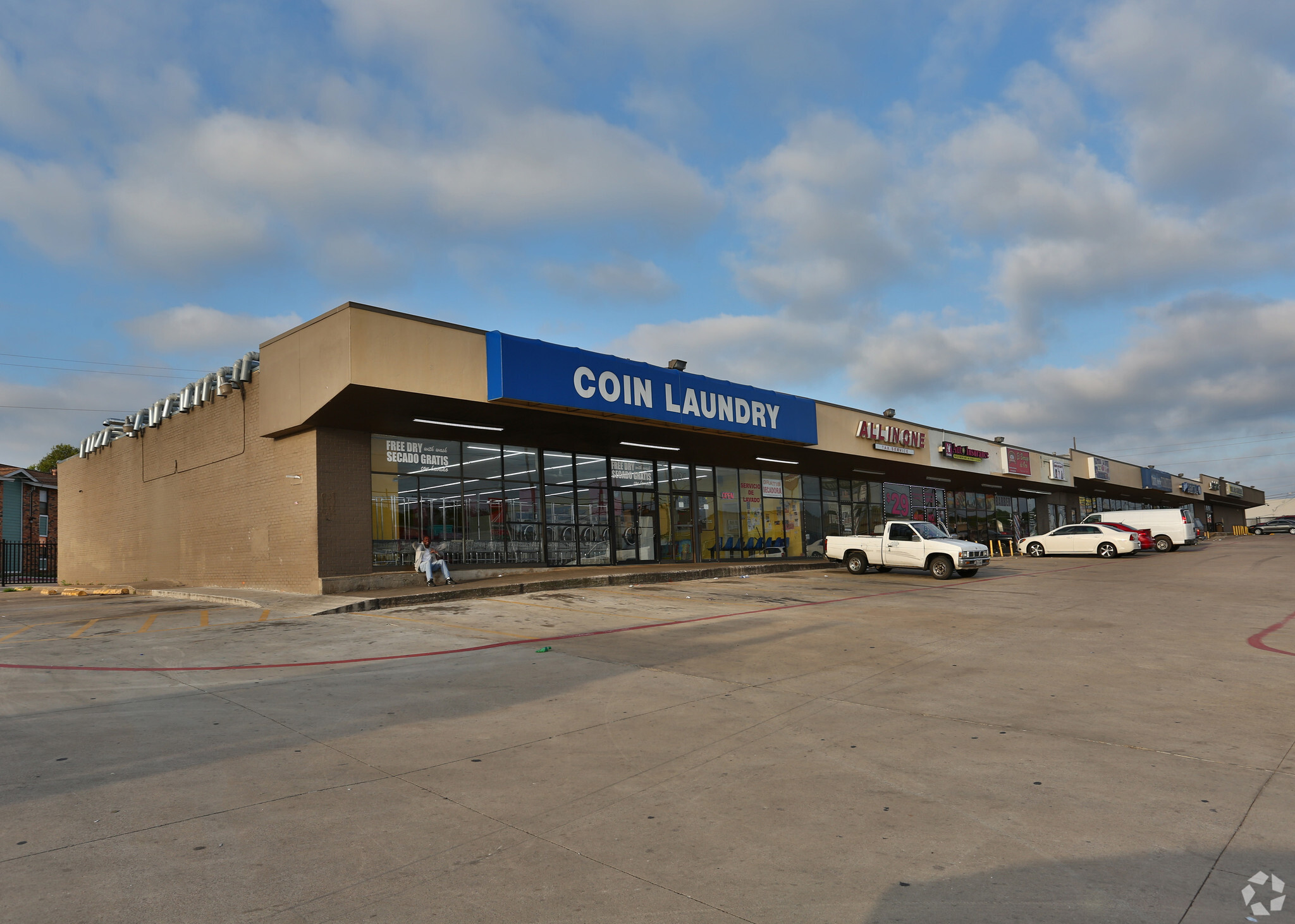 1108-1134 E Seminary Dr, Fort Worth, TX for lease Building Photo- Image 1 of 4