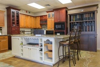 1695 Poquonock Ave, Windsor, CT à louer Photo intérieure- Image 2 de 12