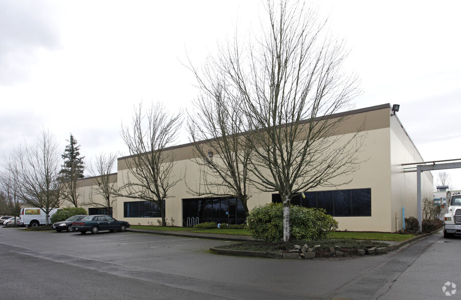 9955 SW Potano St, Tualatin, OR for lease - Primary Photo - Image 1 of 3