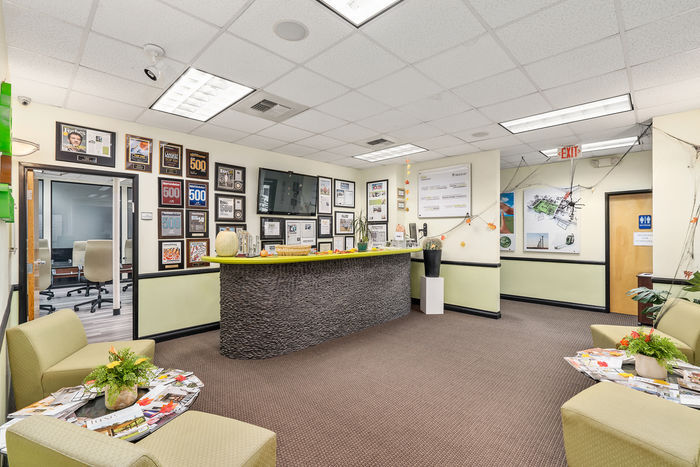 5352 Laurel Canyon Blvd, North Hollywood, CA for lease - Interior Photo - Image 3 of 14