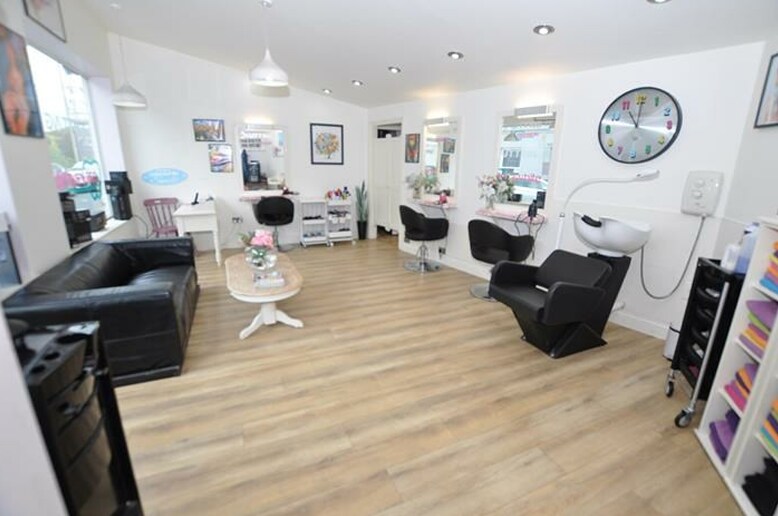 10 Mansel St, Carmarthen à vendre - Photo intérieure - Image 3 de 5