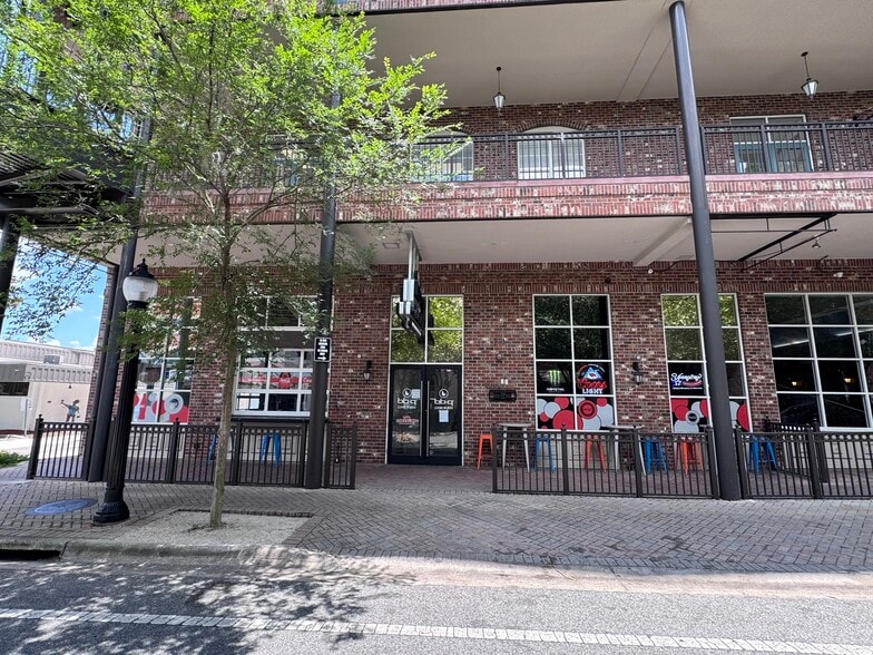 201 SE 2nd Ave, Gainesville, FL for lease - Building Photo - Image 2 of 11