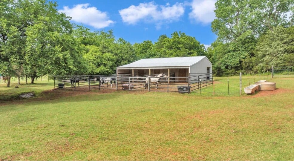 930292 OK-18, Chandler, OK for sale - Building Photo - Image 3 of 10