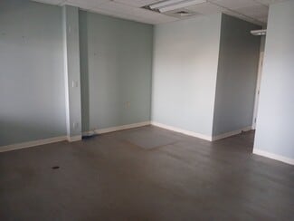 Plus de détails pour 240 Sargent Dr, New Haven, CT - Bureau à louer