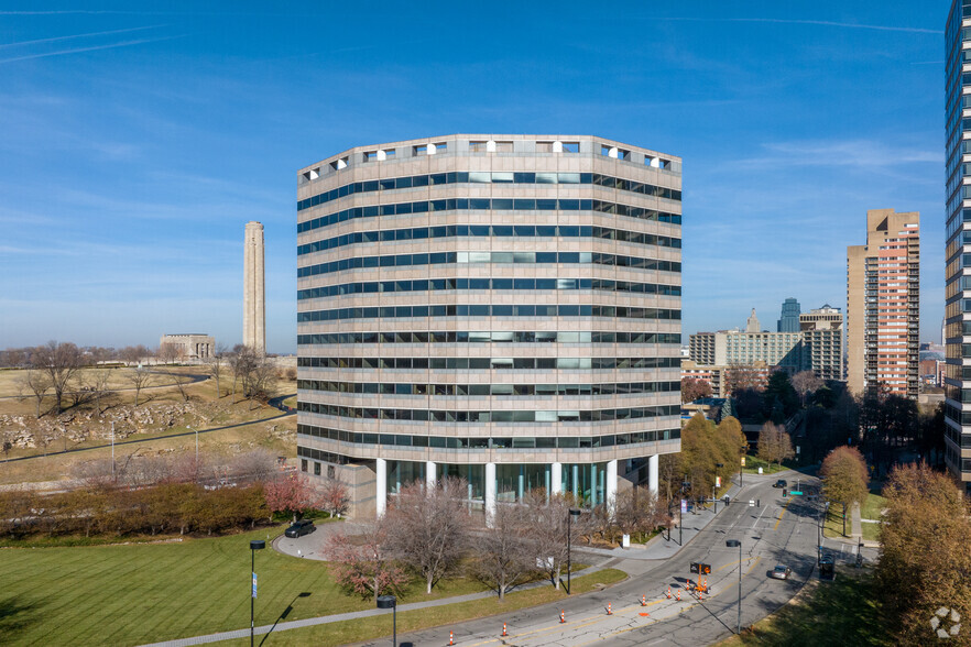 2600 Grand Blvd, Kansas City, MO à vendre - Photo du bâtiment - Image 1 de 1