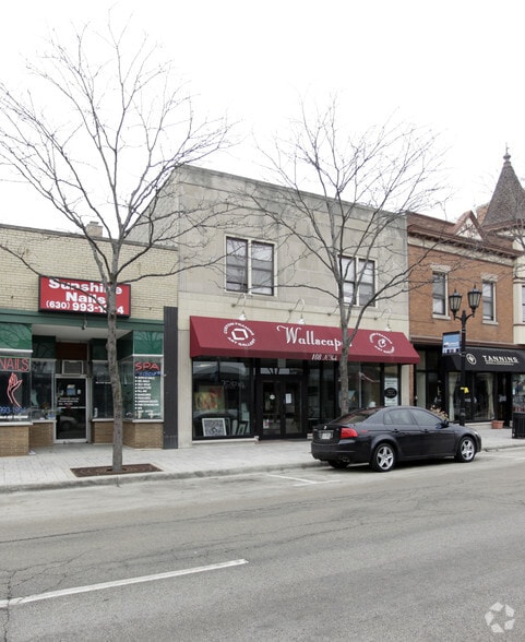 108-110 N York Rd, Elmhurst, IL à vendre - Photo principale - Image 1 de 3