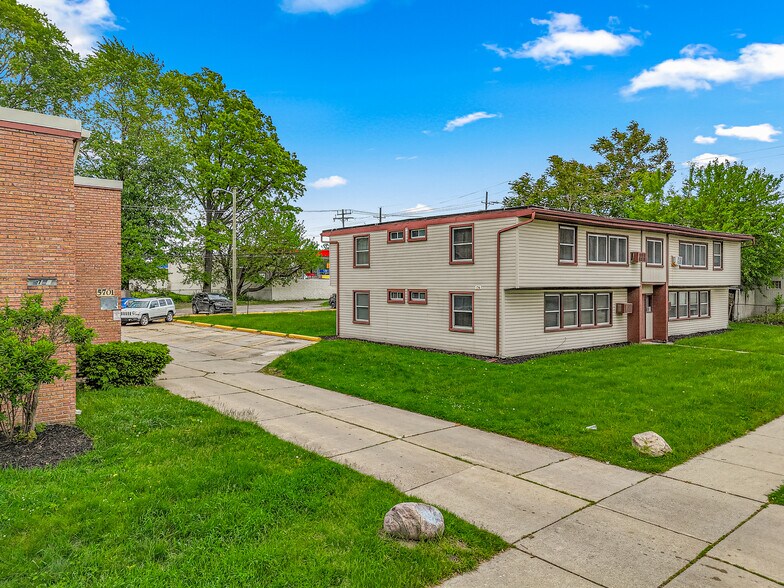 5701-5707 Woodward St, Wayne, MI à vendre - Photo du bâtiment - Image 3 de 28