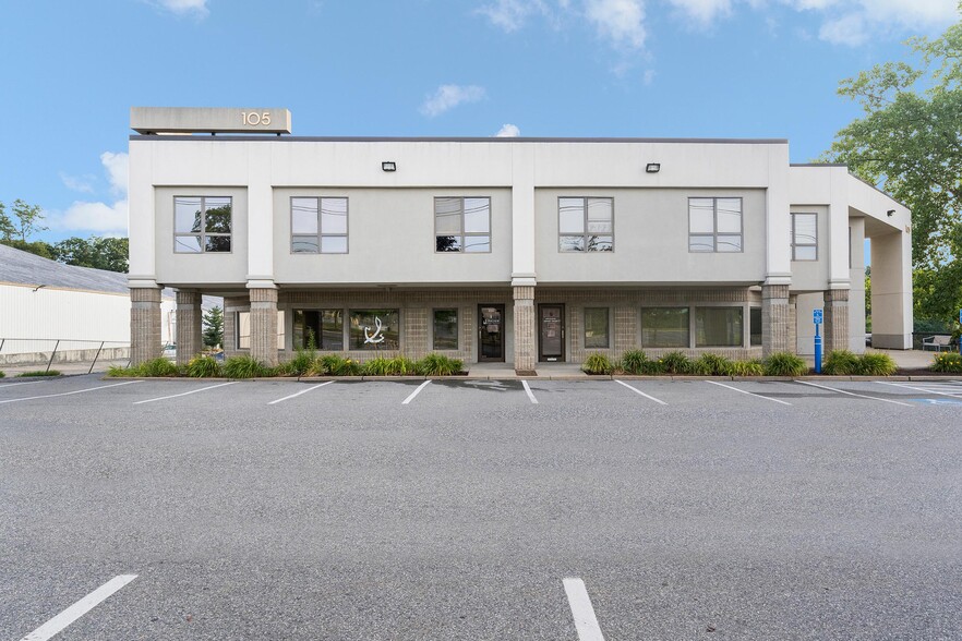 105 Sockanosset Cross Rd, Cranston, RI for lease - Building Photo - Image 3 of 23