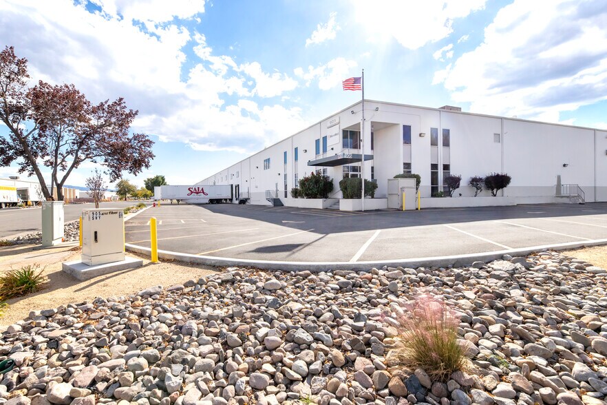 905-1485 Southern Way, Sparks, NV à louer - Photo du bâtiment - Image 3 de 3