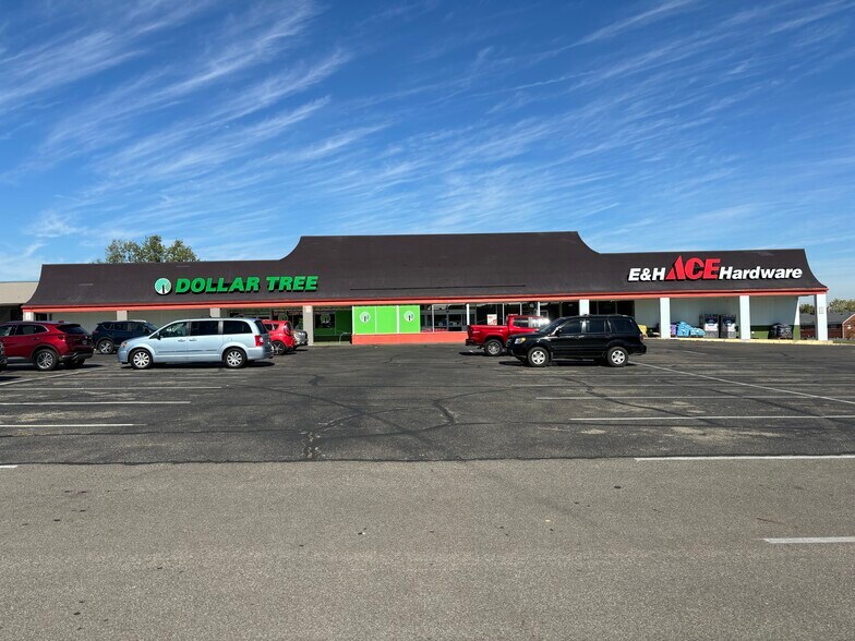 1500-1534 Plaza Dr, Hamilton, OH à louer - Photo du bâtiment - Image 1 de 6
