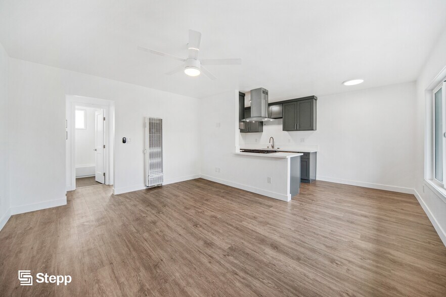1721-1725 Freeman Ave, Long Beach, CA à vendre - Photo du bâtiment - Image 3 de 21