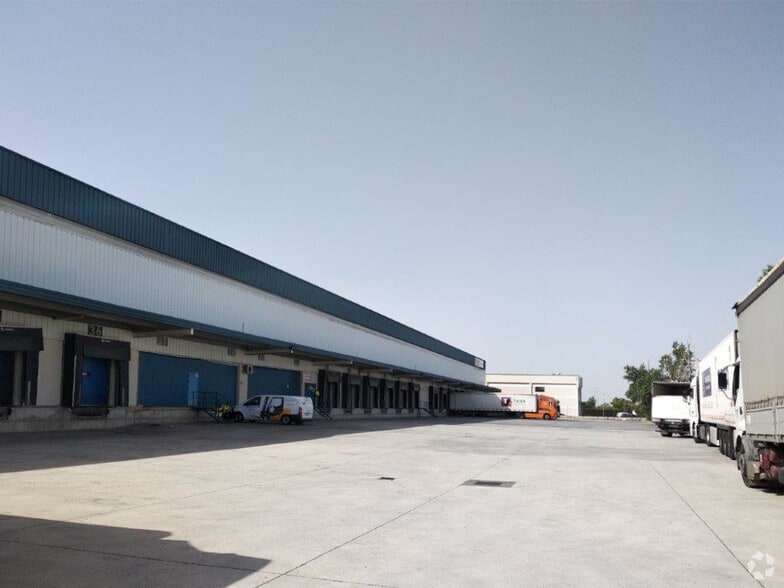 Calle Galileo Galilei, 3, Alcalá de Henares, Madrid for lease - Building Photo - Image 3 of 18