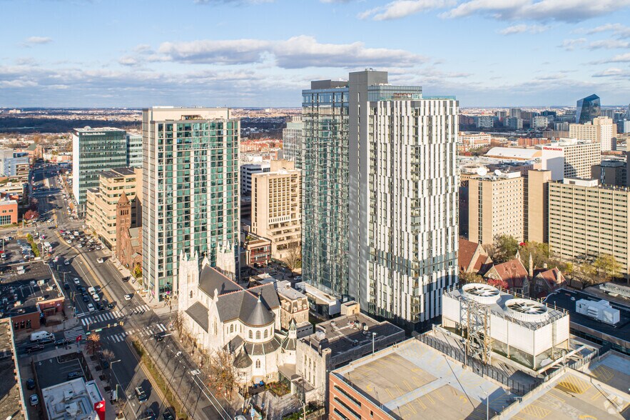 3717 Chestnut St, Philadelphia, PA à louer - Photo du bâtiment - Image 3 de 4