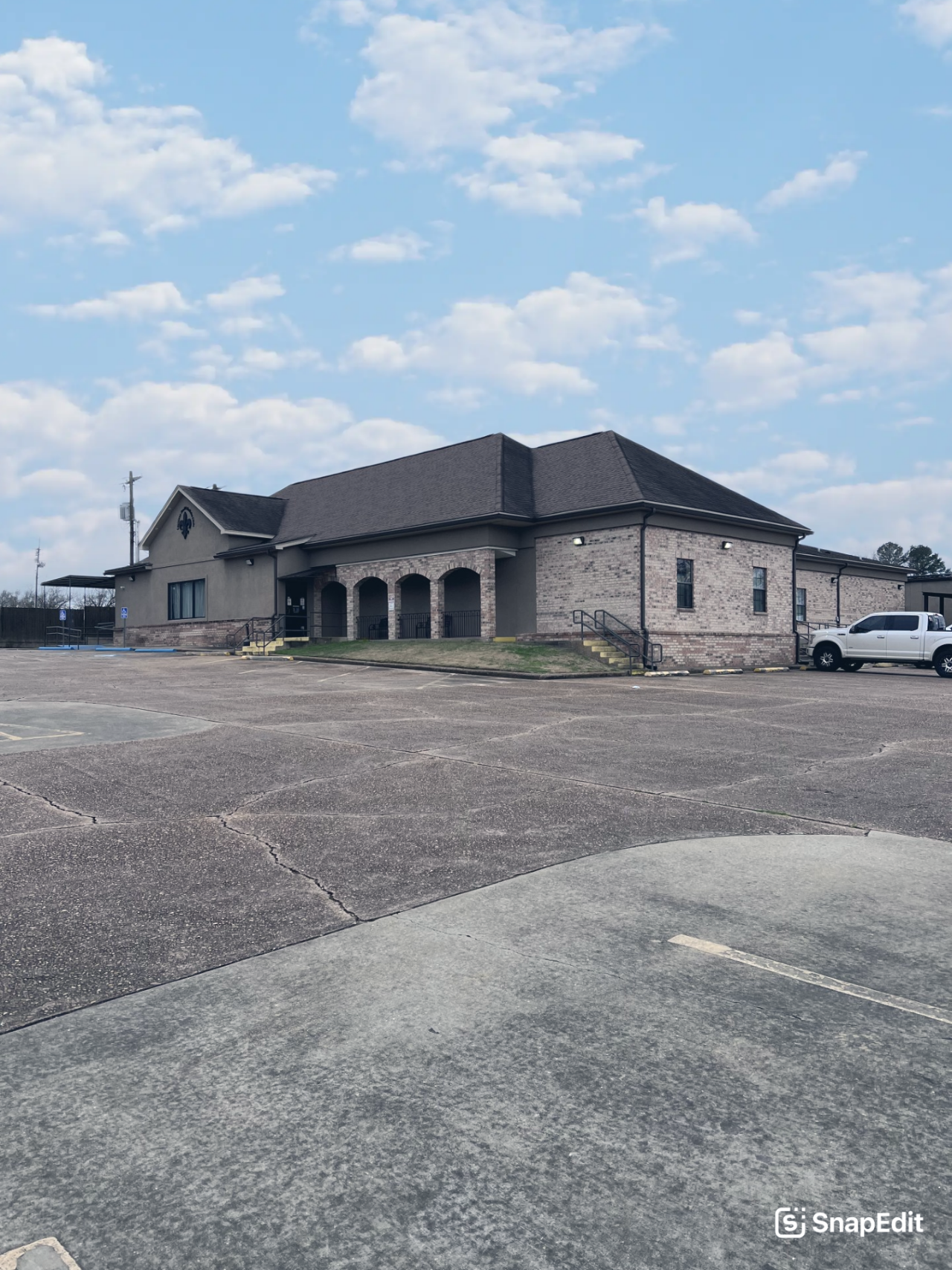 103 Watts St, Jonesboro, LA à vendre Photo du bâtiment- Image 1 de 6