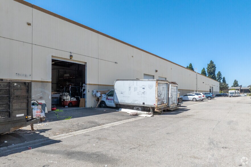 5103-5109 Walker St, Ventura, CA à vendre - Photo du bâtiment - Image 2 de 16