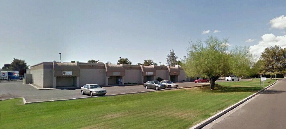 4211 E Elwood St, Phoenix, AZ à louer - Photo du bâtiment - Image 2 de 3