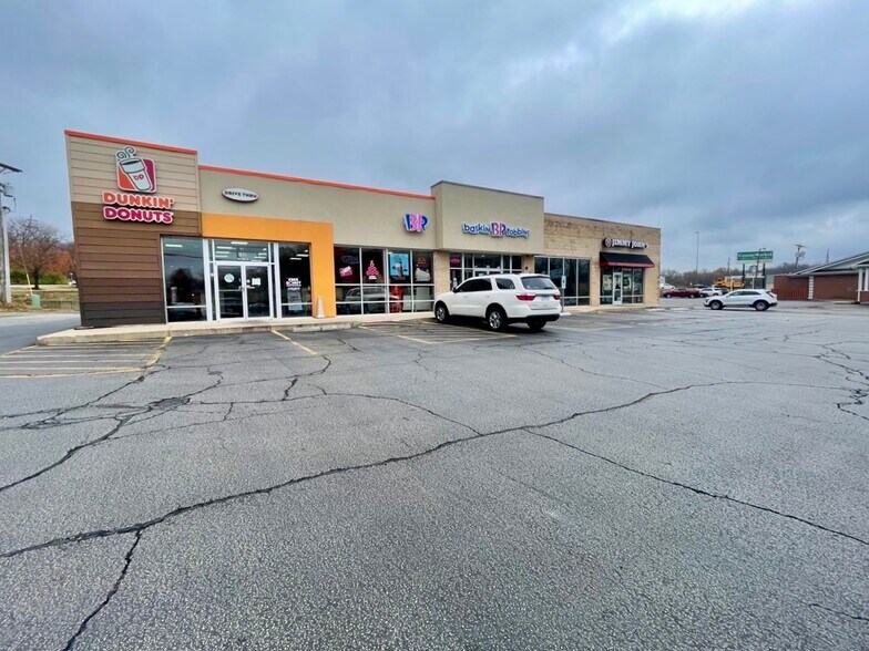 100 Chatham Rd, Springfield, IL for lease - Building Photo - Image 2 of 4
