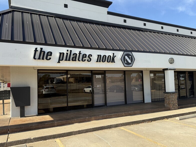 3431 S Boulevard St, Edmond, OK à louer - Photo du bâtiment - Image 3 de 4