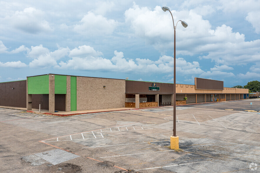 4820 South Fwy, Fort Worth, TX for sale - Primary Photo - Image 1 of 14