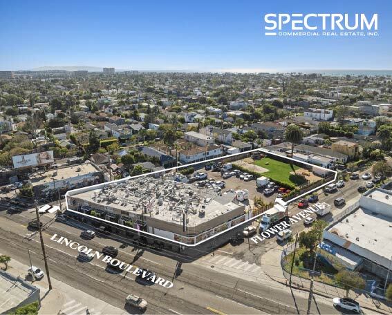 401-411 Lincoln Blvd, Venice, CA à louer - Photo du bâtiment - Image 2 de 4
