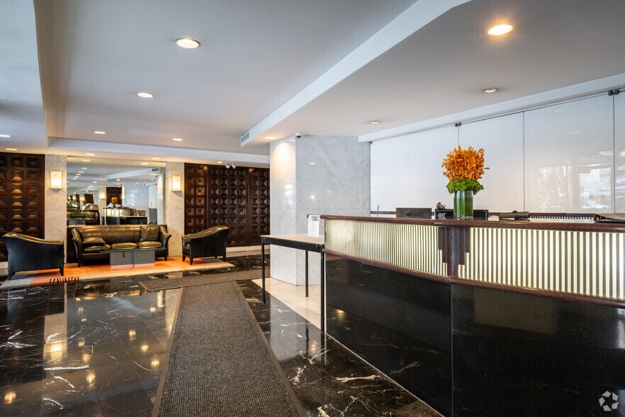 205 3rd Ave, New York, NY à louer - Hall d’entrée - Image 2 de 12