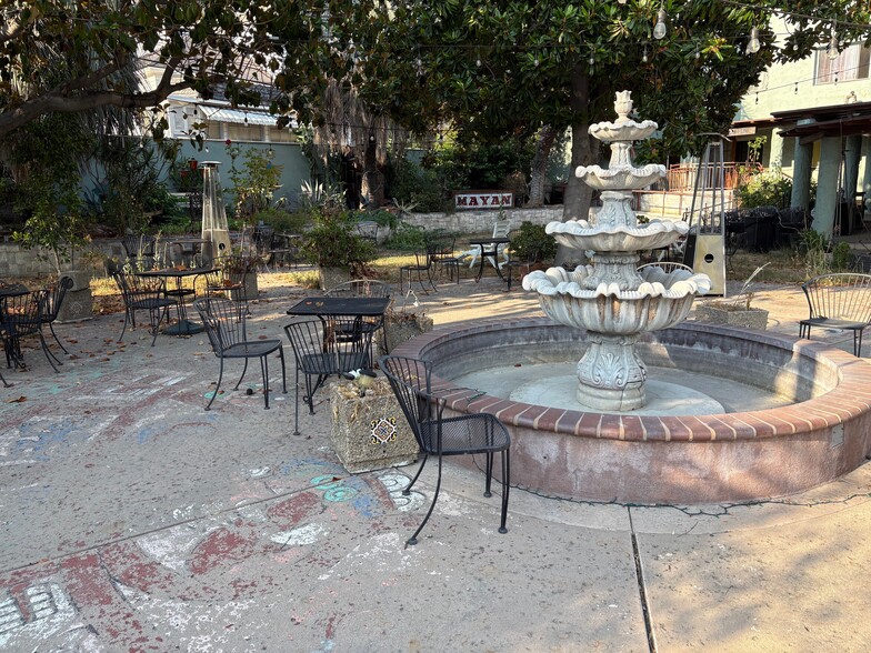 301-317 W Foothill Blvd, Monrovia, CA for sale - Building Photo - Image 3 of 28