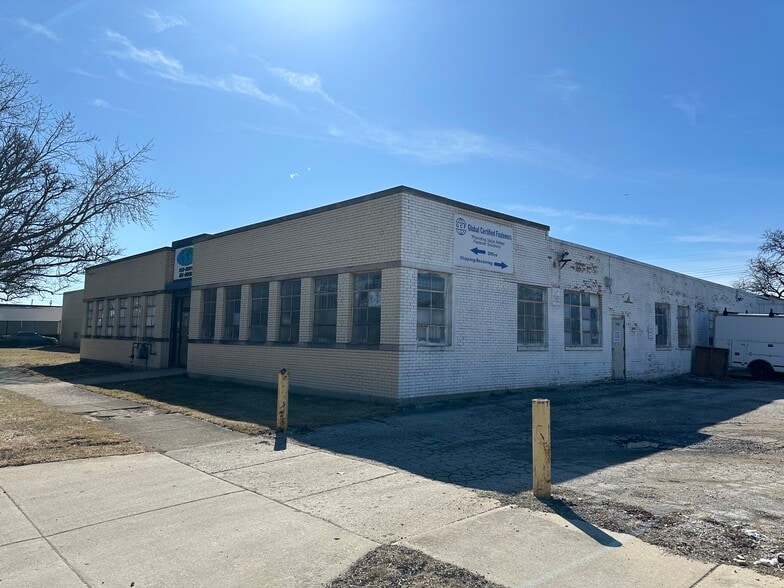 800 Lake St, Maywood, IL for sale - Building Photo - Image 3 of 5