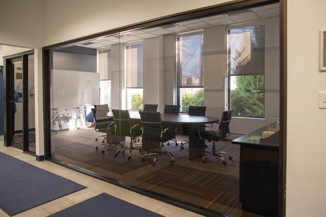 100 Triangle Blvd, Carlstadt, NJ for lease - Interior Photo - Image 3 of 7