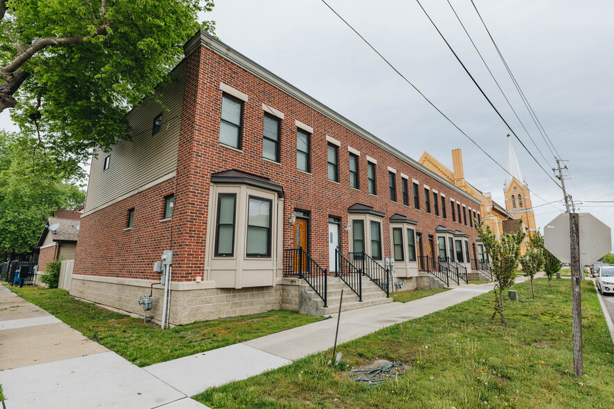 301 E 3rd St, Waterloo, IA for sale - Primary Photo - Image 1 of 1