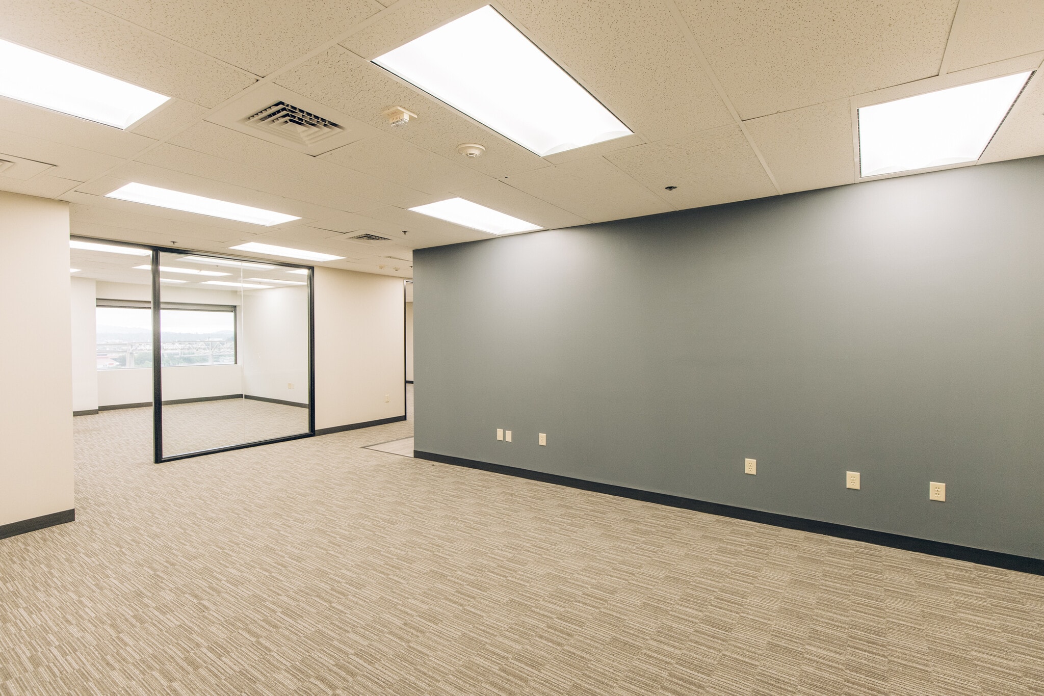 111 SW Columbia St, Portland, OR for lease Interior Photo- Image 1 of 5