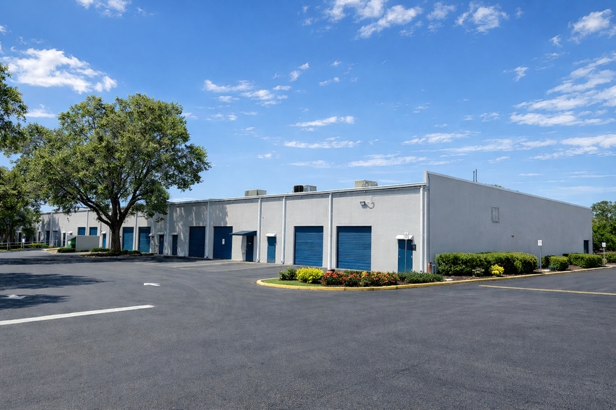 224 W Central Pky, Altamonte Springs, FL for lease - Building Photo - Image 2 of 3