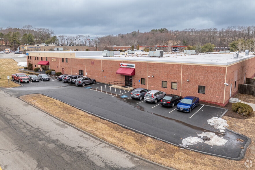 1 Industrial Dr, Danvers, MA for lease - Primary Photo - Image 1 of 7