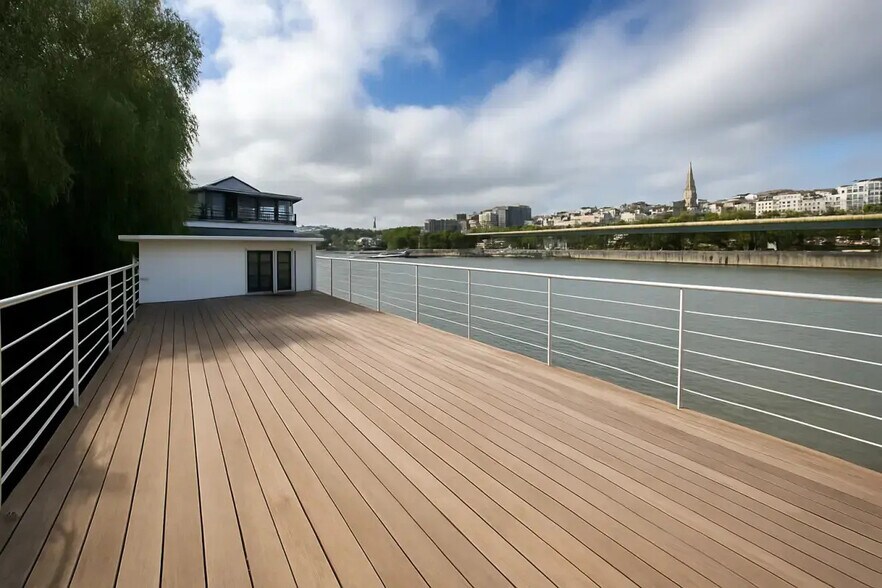 Bureau dans Boulogne-Billancourt à louer - Photo du bâtiment - Image 1 de 7