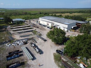 5960 W Jones Ave, Zellwood, FL à louer Photo intérieure- Image 1 de 9