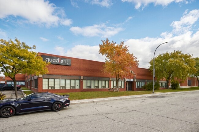 More details for 8545-8579 Ch Dalton, Mt Royal, QC - Industrial for Lease