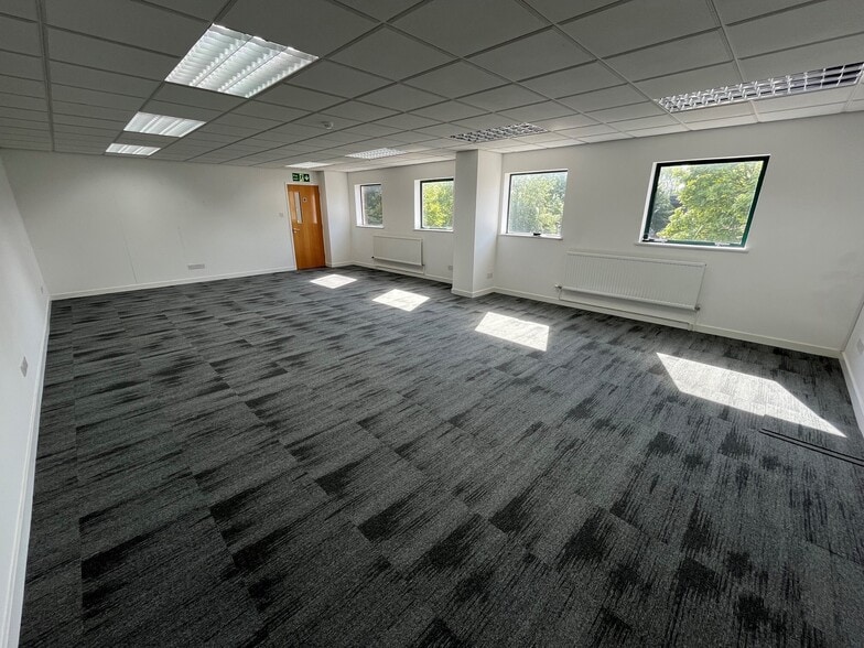 Eastville Clos, Gloucester for lease - Building Photo - Image 3 of 7