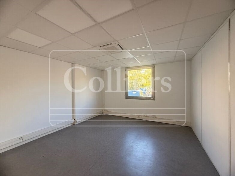 45 Avenue Andre Roussin, Marseille for lease - Building Photo - Image 3 of 8