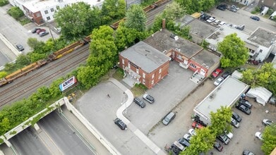 7070 Chem. de la Côte-des-Neiges, Montréal, QC - AERIAL  map view - Image1