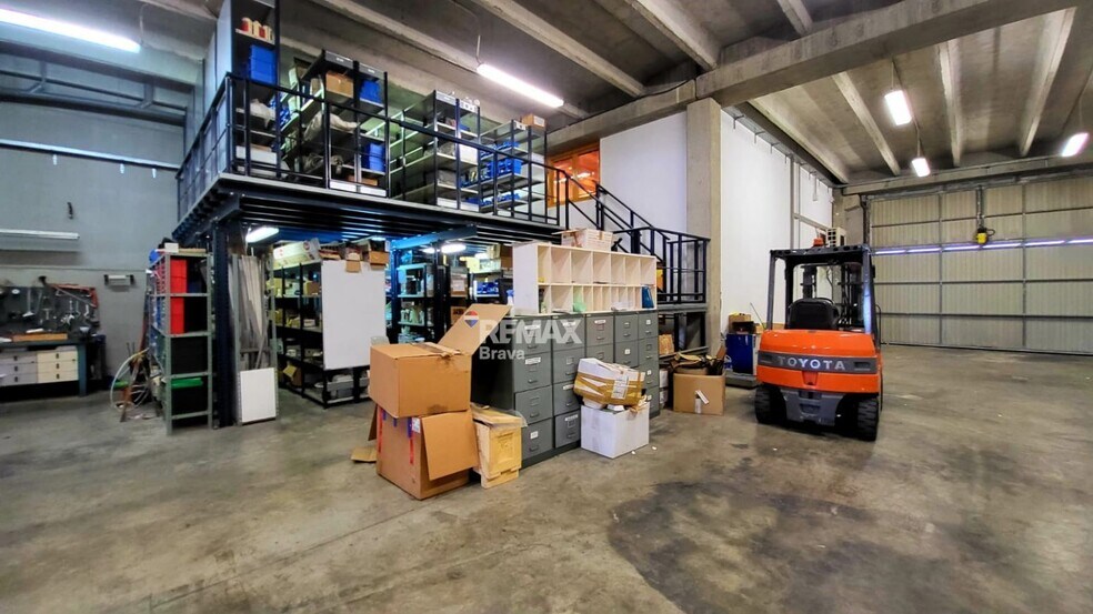 Industrial in Llagostera, Gerona for sale - Interior Photo - Image 3 of 3