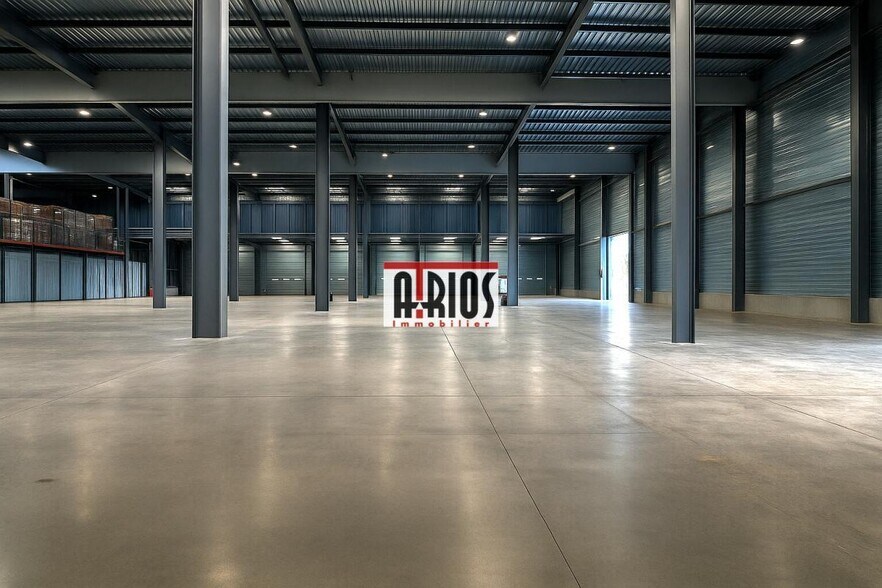 Industrial in La Crau for lease - Building Photo - Image 2 of 4