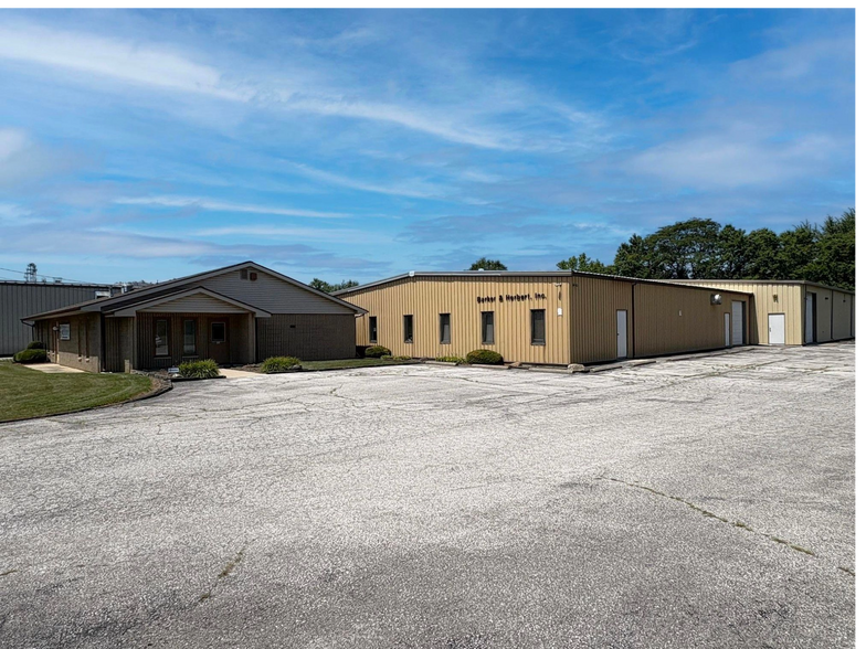 207 Main St, New Haven, IN à vendre - Photo principale - Image 1 de 10