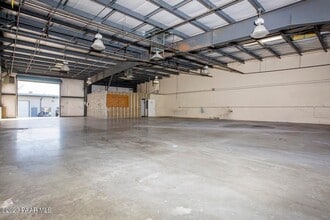 9551 E Lorna Ln, Prescott Valley, AZ for lease Building Photo- Image 1 of 8