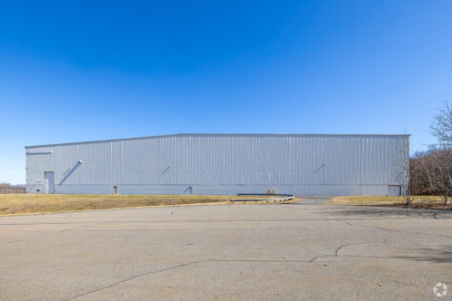 1 Commerce Rd, Pittston, PA for sale - Building Photo - Image 2 of 12