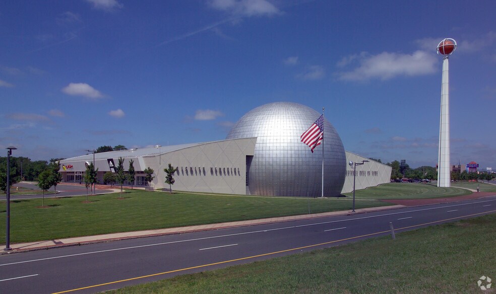 1000 Hall of Fame Ave, Springfield, MA à louer - Photo principale - Image 1 de 8