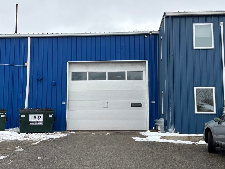 100 E Industrial Dr, Cromwell, IN à louer - Photo du bâtiment - Image 3 de 7