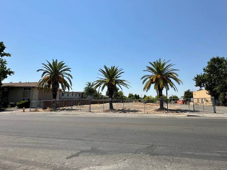 5139 Hillsdale blvd, Sacramento, CA for sale - Building Photo - Image 2 of 25