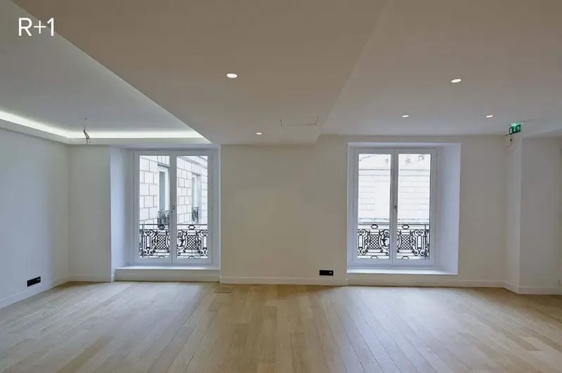 Office in Paris for lease - Interior Photo - Image 3 of 10