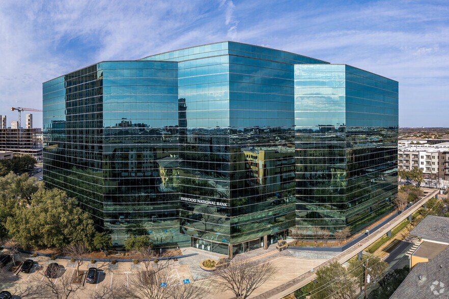 13760 Noel Rd, Dallas, TX à louer - Photo principale - Image 1 de 4