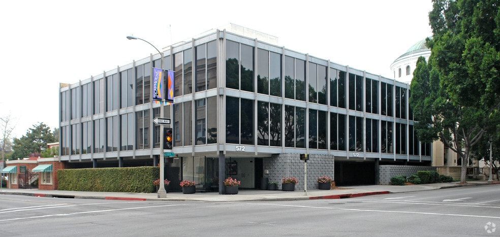 572 E Green St, Pasadena, CA for lease - Building Photo - Image 3 of 12